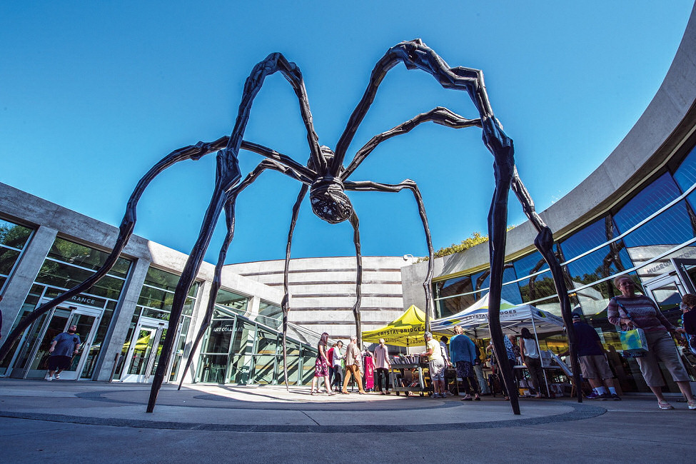 Maman - giant spider - at Crystal Bridges Museum of American Art, Bentonville, Arkansas, USA. Artist	Louise Bourgeois